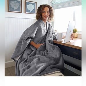 Catalonia Premium Poncho Blanket